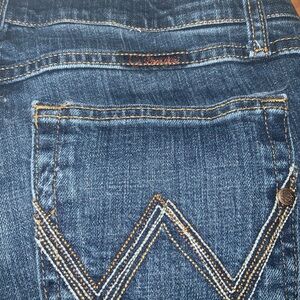 Q Wranglers women’s size 9/10 x 32